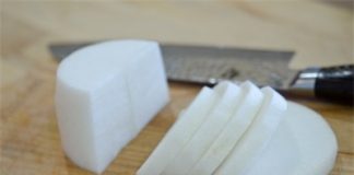 Ăn ngon cuối tuần với đậu rim tôm lạ miệng