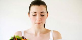 5 thói quen tai hại khiến chị em vừa già vừa xấu