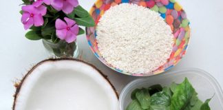 Nấu xôi lá cẩm thắp hương ngày mùng 1