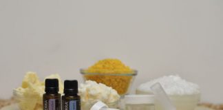 Làm son dưỡng cho đôi môi thêm ngọt ngào chào năm mới