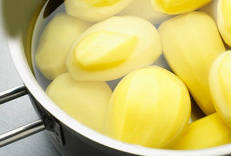 Ngon mê ly với cách làm khoai tây lắc phô mai cực hot