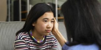 Mẹ dạy con gái "Có thai đừng đổ tại ai!"