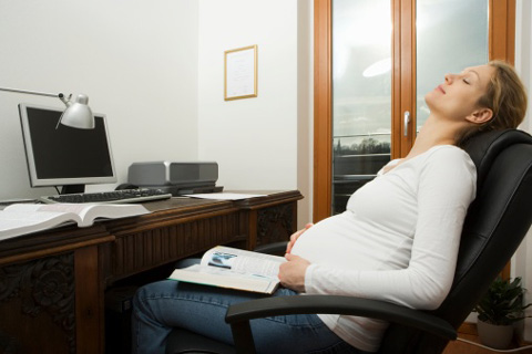 Làm sao để đánh bại mệt mỏi khi mang bầu
