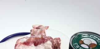 'Đánh bay' nồi cơm với cách làm sườn kho cốt dừa thơm lừng