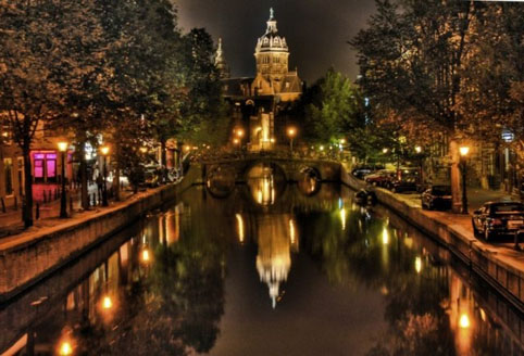 Ngắm Amsterdam đẹp cổ kính như tranh