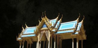 Khám phá hang động huyền bí ở Thái Lan