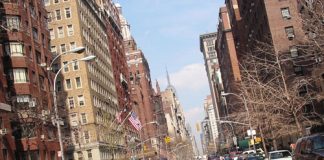 10 khu phố mua sắm hấp dẫn nhất hành tinh