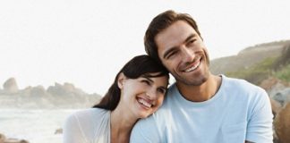 Vui sướng viết đơn ly hôn khi biết chồng ngoại tình