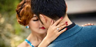 Nai lưng kiếm tiền, vợ đi nghỉ mát mang “ốc” về bắt “đổ vỏ”