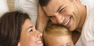 Bí quyết làm sống lại cuộc hôn nhân buồn tẻ