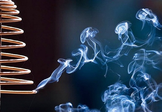 Tác hại của khói nhang với sức khỏe con người