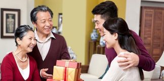 Cách ra mắt nhà chồng tương lai giúp bạn ghi điểm cộng