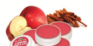 Hướng dẫn hai cách làm son bóng tự nhiên