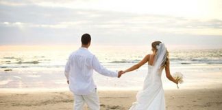 Phát hiện chồng ngoại tình qua vết ướt trên ga trải giường