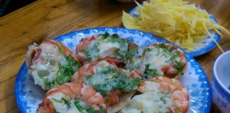 Khách kêu trời với 2 đĩa bánh căn giá 250.000 đồng