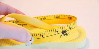 Tự chế quai hậu cho đôi tông của bé