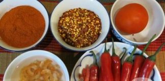 Tự làm ớt sa tế tại nhà cay ngon, đảm bảo vệ sinh