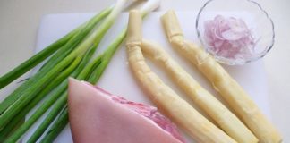 Chân giò hầm măng ngon ngất ngây cho ngày mưa gió