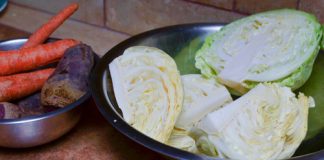 Cách làm bắp cải, củ cải muối chua