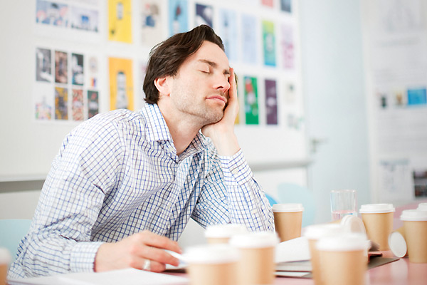 4 sai lầm tai hại khi ngủ khiến nam giới yếu sinh lý