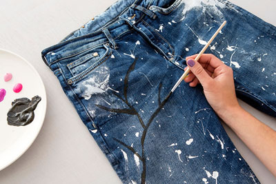 Hô biến quần jean cũ thành món đồ vừa cá tính vừa độc đáo