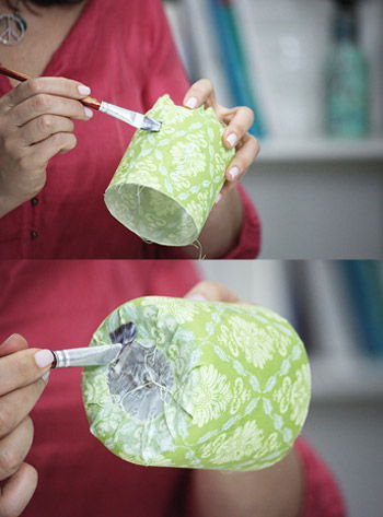 cách làm giỏ hoa từ chai nhựa 6