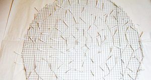 Hướng dẫn làm đèn treo tường độc đáo từ giấy ăn