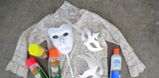 lam-mat-na-neon-di-choi-dem-Hallowen-sieu-de-1