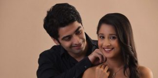 Chết điếng vì món đồ người yêu cũ gói trong hộp quà tặng tôi tại lễ cưới