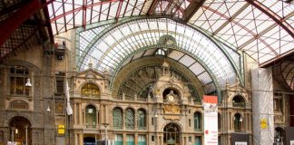 Ghé qua 10 ga xe lửa nguy nga nhất thế giới