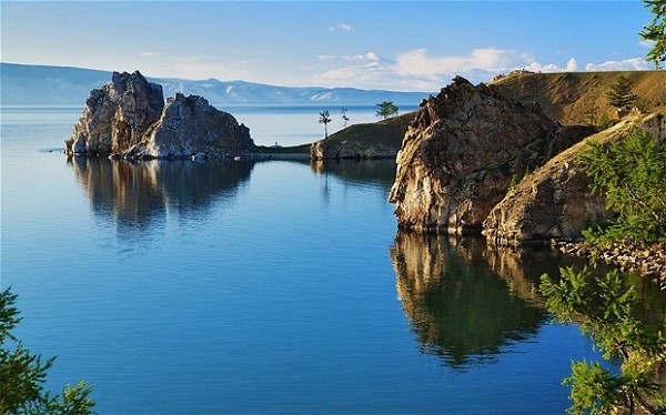 Ngắm hồ nước Baikal sâu nhất thế giới