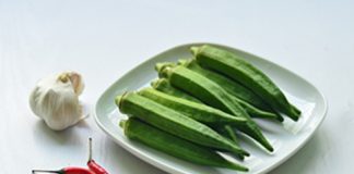 Cách luộc đậu bắp ngon với sốt tỏi ớt