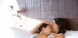 Ám ảnh với chiếc giường mỗi đêm có âm thanh lạ của nhà hàng xóm