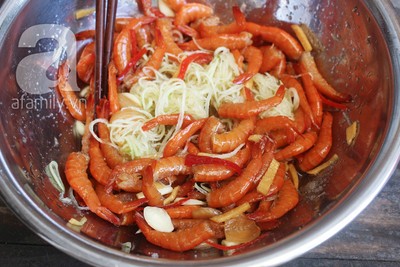 Cách làm tôm chua thơm ngon đúng vị xứ Huế