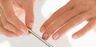 Cách làm trắng móng tay