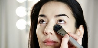 Hướng dẫn phong cách trang điểm 'trong suốt'