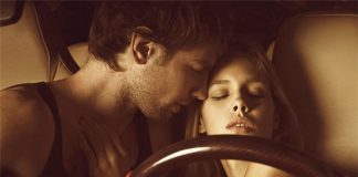 Kì lạ 4 điều luật về sex trên xe hơi
