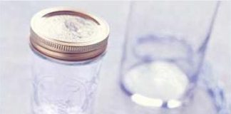 Hướng dẫn cách trang trí lọ hoa đẹp ngày 8/3 - 1