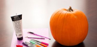 Cách làm bí ngô độc đáo không cần cắt tỉa