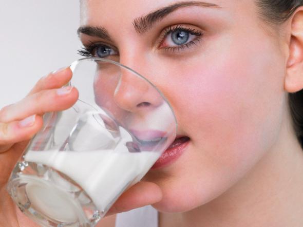 5 căn bệnh tuyệt đối không nên uống sữa buổi sáng