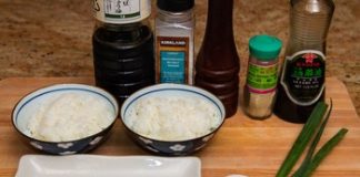 Cơm rang cá hồi ngon miệng đầu tuần