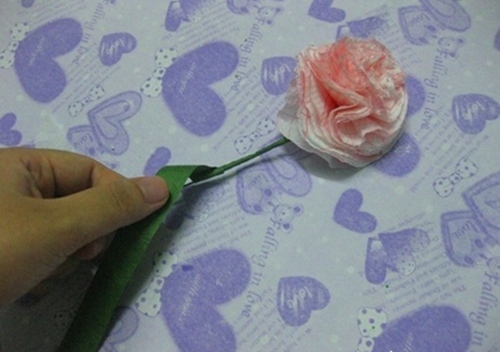 Hướng dẫn cách làm hoa giấy xinh từ giấy ăn