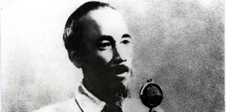 Câu chuyện về chiếc áo Bác mặc ngày 2/9/1945