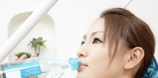 5 thói quen có hại cho bạn vào buổi sáng