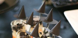 Trang trí bàn tiệc Halloween thế nào để nhanh vừa chất?