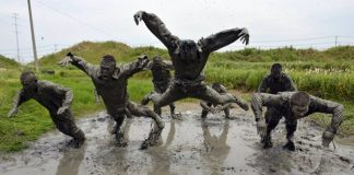 Kinh hoàng với hình thức đào tạo chiến binh đáng sợ nhất thế giới