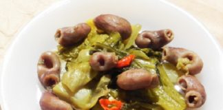 Cách làm bao tử cá basa xào dưa chua cực kì đưa cơm