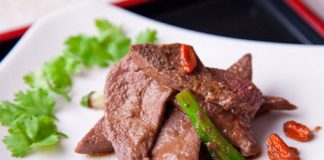 Những thực phẩm có thể gây hại cho xương của bạn