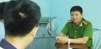 Nam sinh viên dọa ném lựu đạn vì bị nhắc nhở khi nhậu khuya