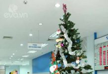 Những văn phòng trang trí Noel ấn tượng nhất Hà Nội